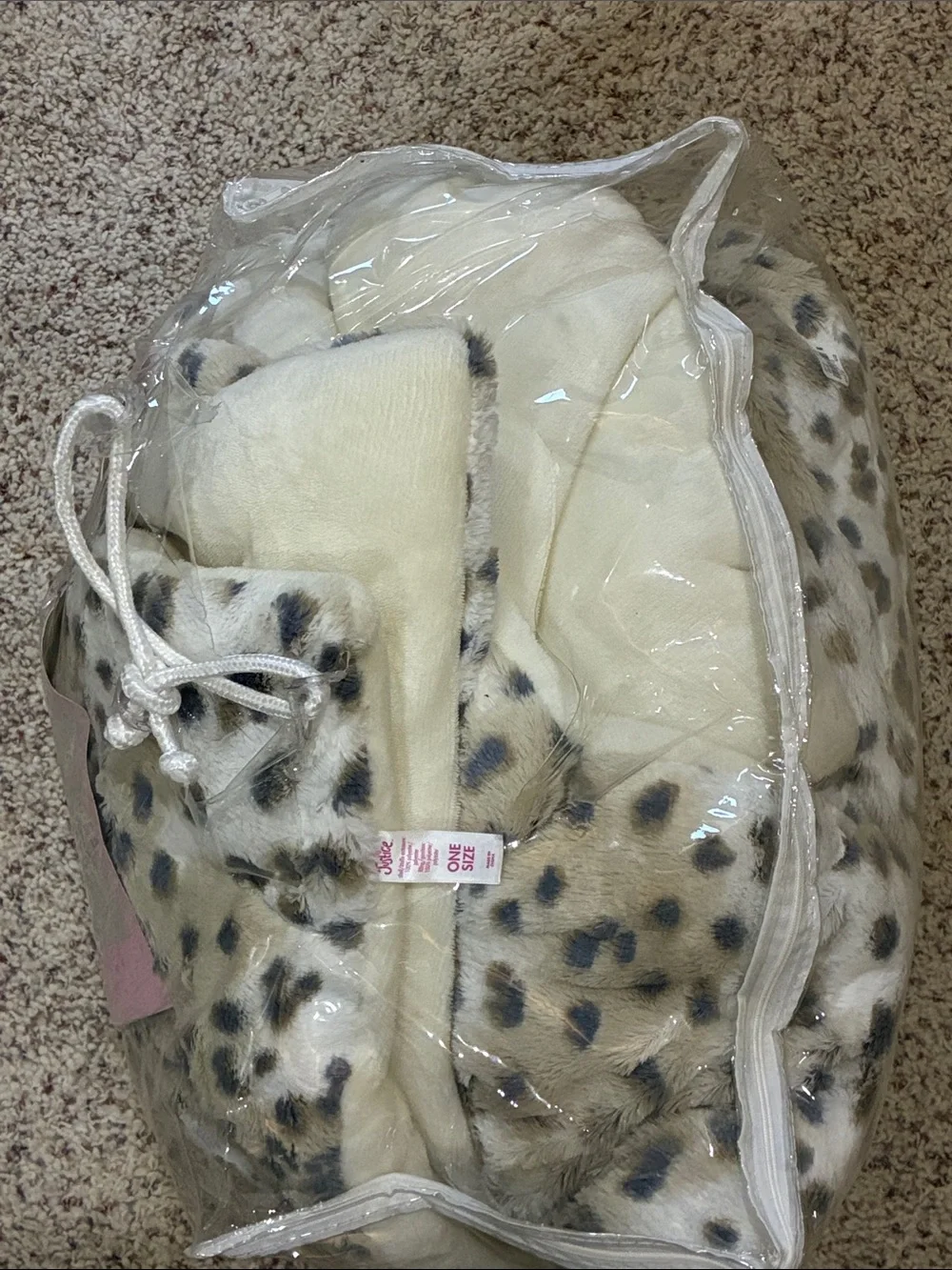 Twin Size Faux Comforter Set
